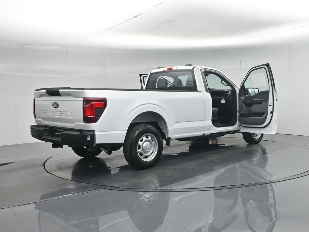 New 2026 Oxford White Ford XL image 23