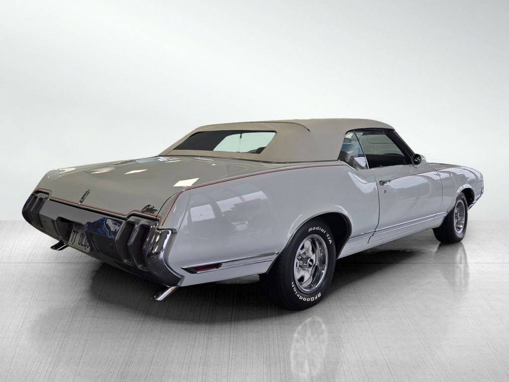 Used 1970 White Oldsmobile Convertible image 6