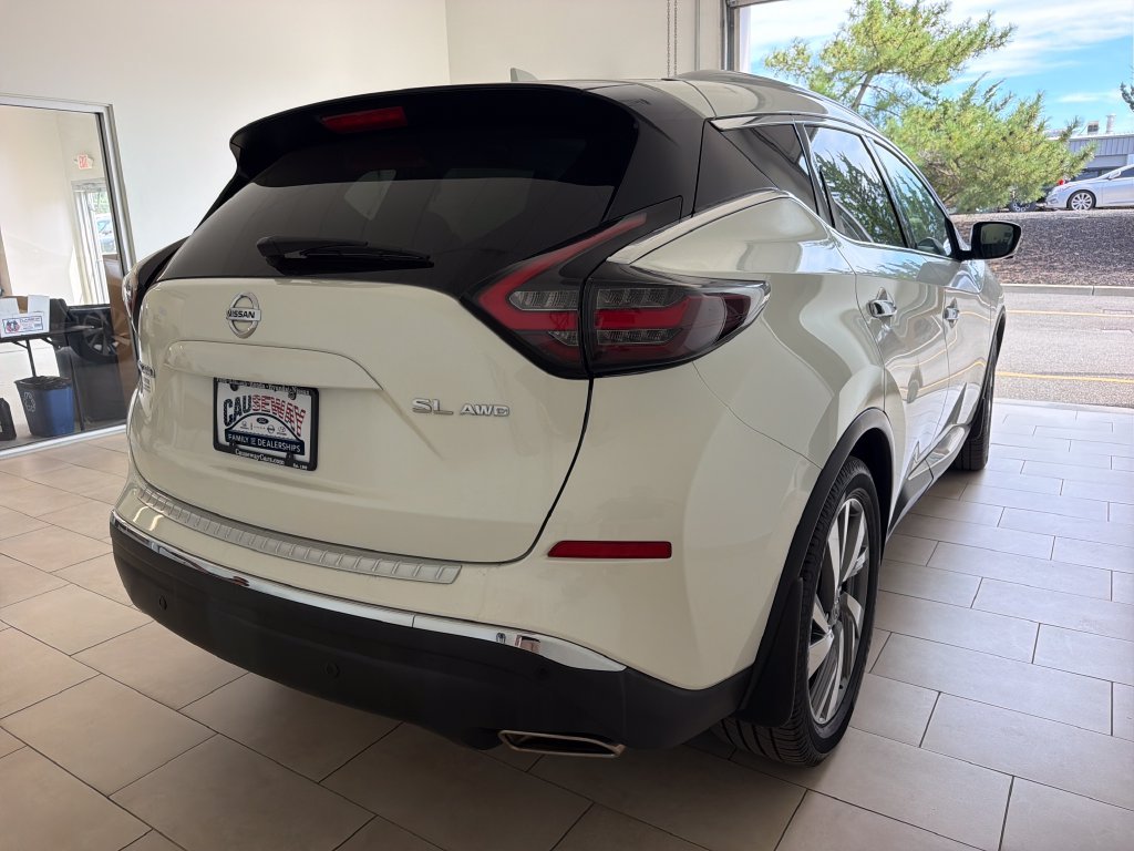 Used 2021 White Nissan SL image 7