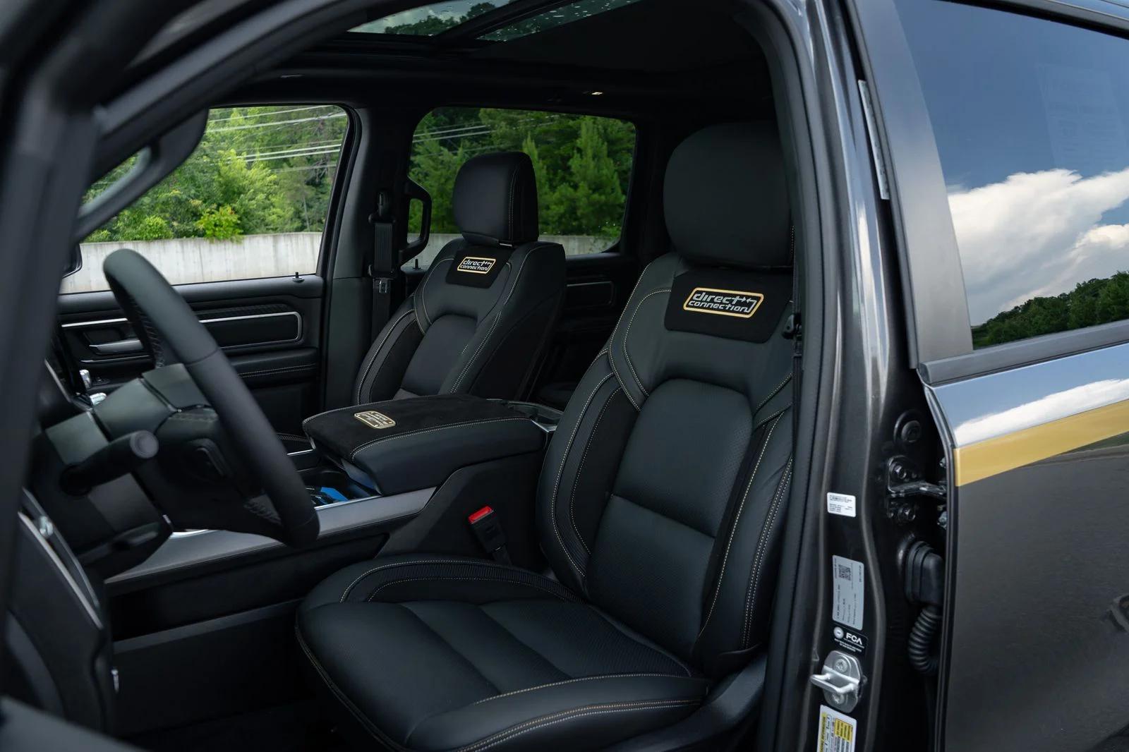 New 2026 Granite Crystal Metallic Clear-Coat Exterior Paint RAM Big Horn with DC 650 Supercharged Package image 33