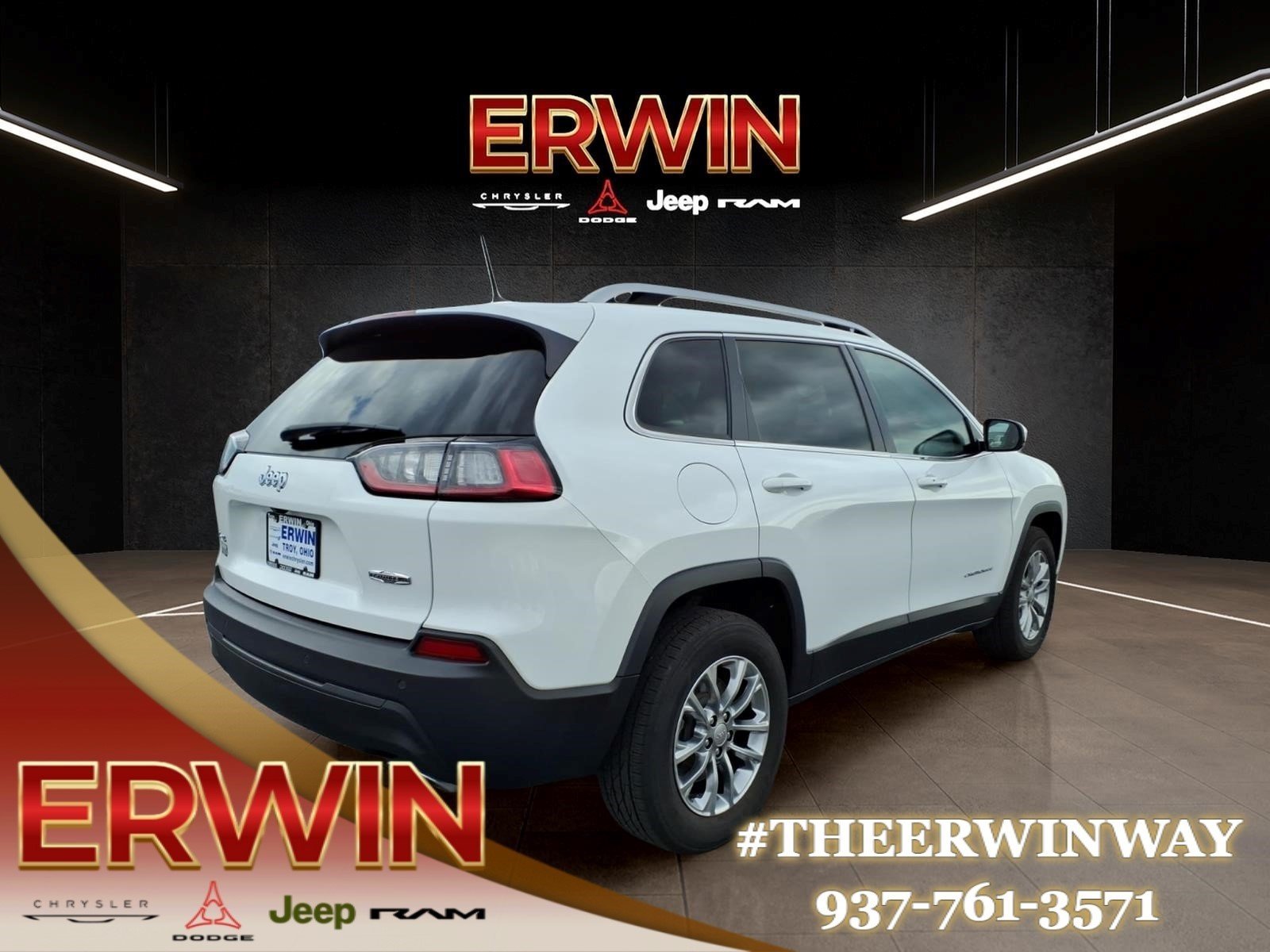 Used 2021 Bright White Clear Coat Jeep Latitude Lux image 7