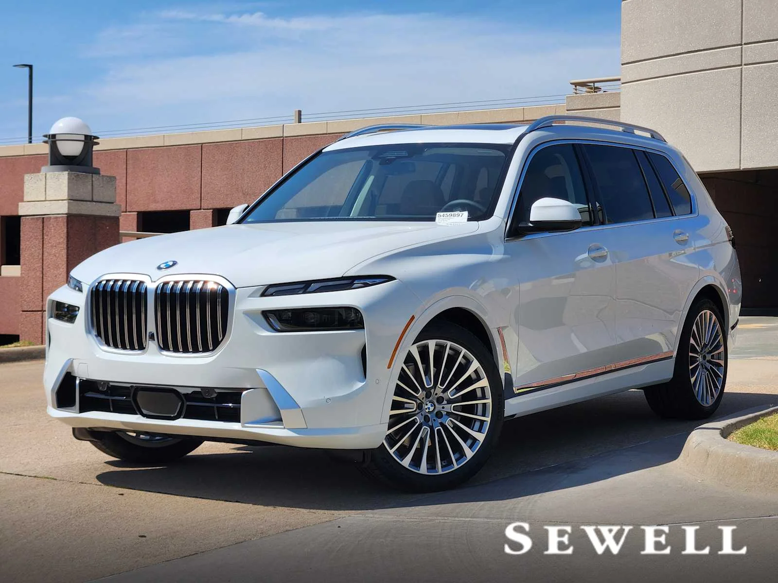2027 BMW X7