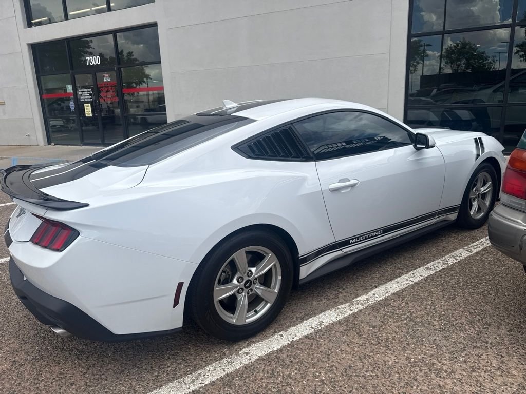 Used 2024 White Ford EcoBoost image 4