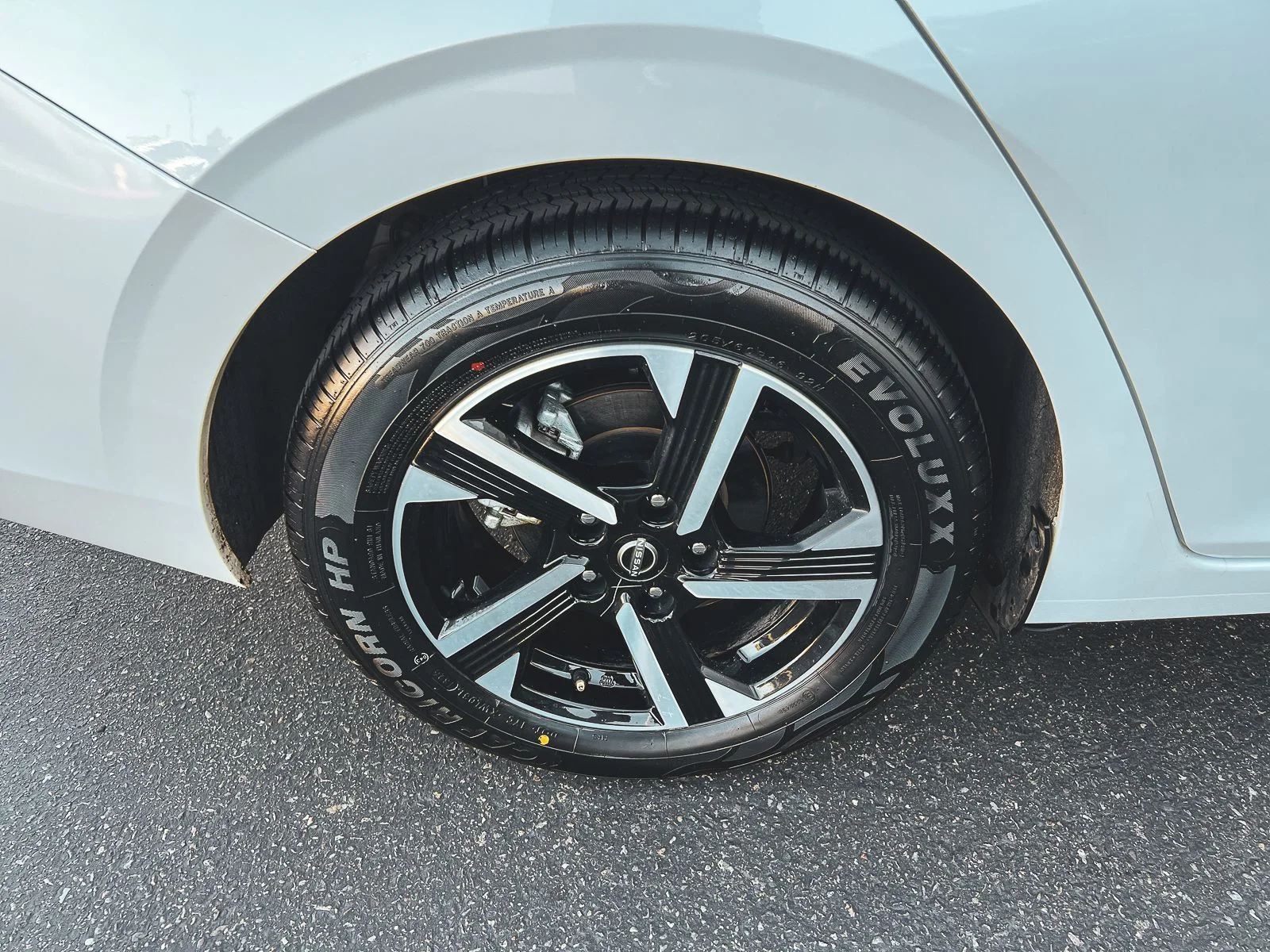 2024 Nissan Sentra SV - Photo 11