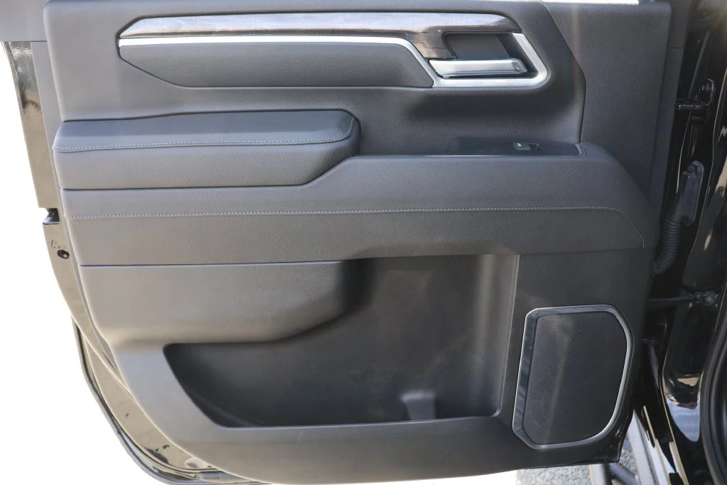 Used 2025 Black Chevrolet LTZ image 26