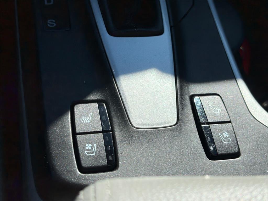 Used 2018 Lunar Silver Metallic Acura w/Advance image 16
