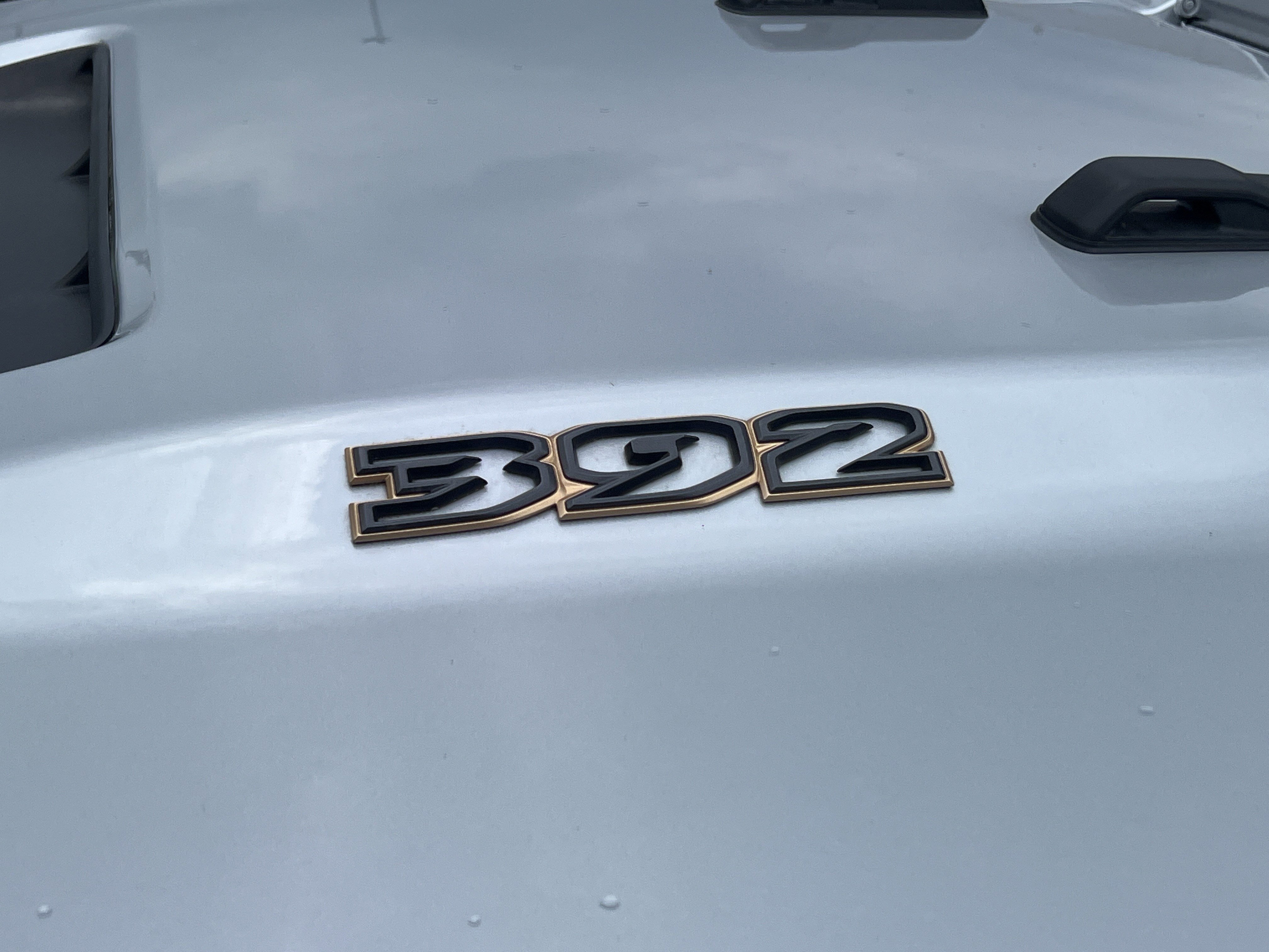Used 2024 Silver Zynith Clearcoat Jeep Rubicon 392 image 16