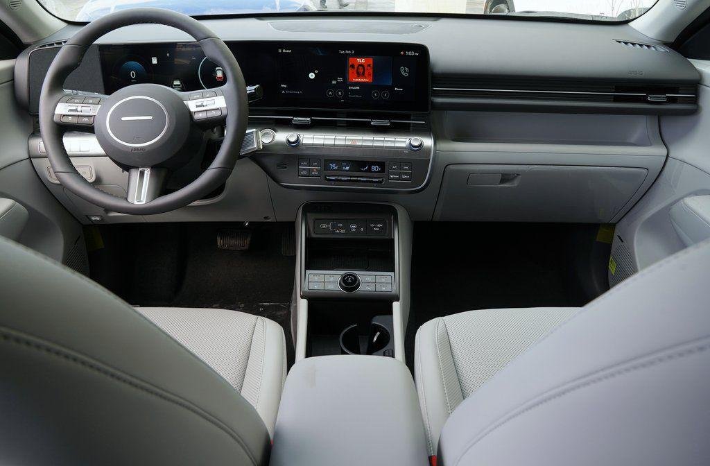 New 2026 Abyss Black Pearl Hyundai Limited image 7