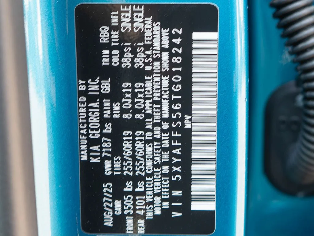 New 2026 Ocean Blue Kia Wind AWD image 39