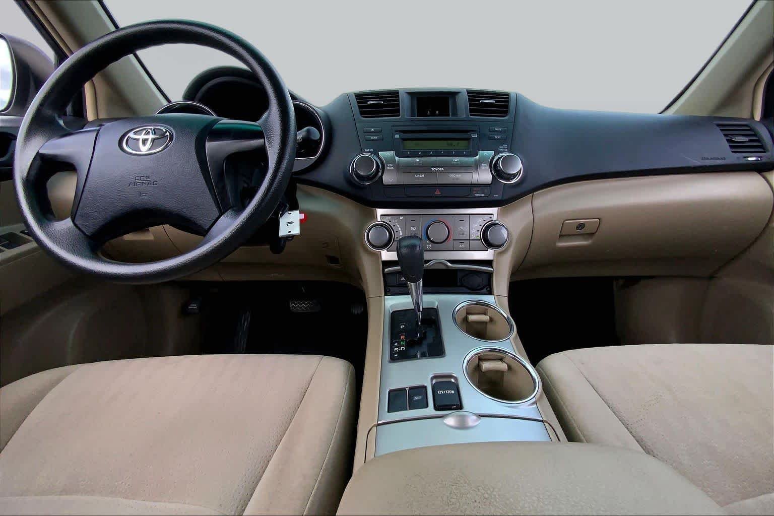 Used 2012 Blizzard Pearl Toyota  image 15