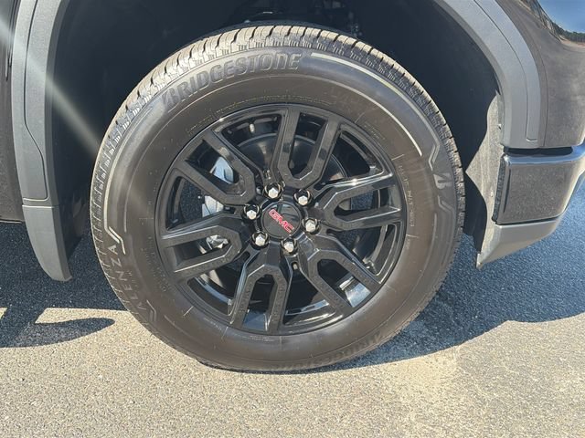 Used 2025 Onyx Black GMC Elevation image 11