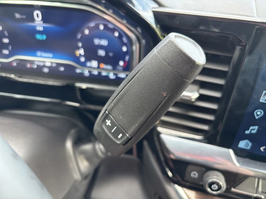Used 2023 Red Chevrolet RST image 26