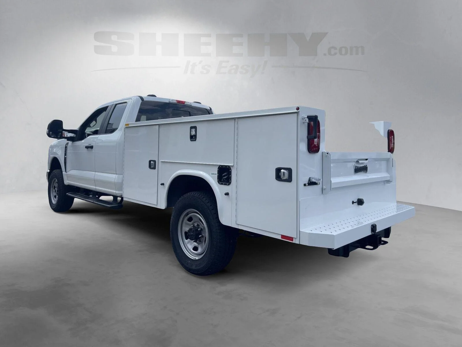 New 2026 Oxford White Ford XL image 7