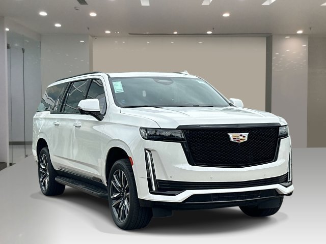 Used 2022 White Cadillac Sport image 6
