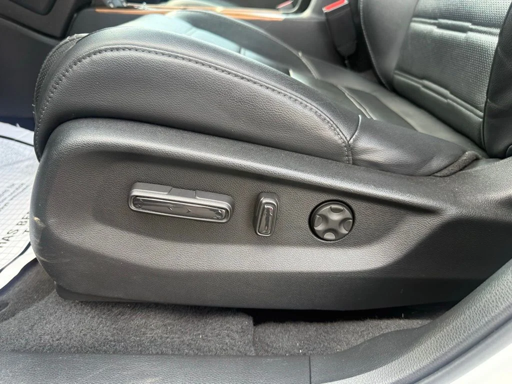 Certified Used 2020 White Honda Touring image 13