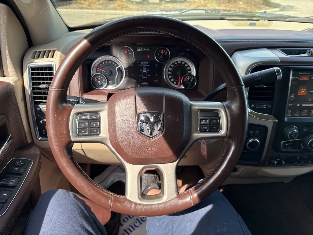 Used 2017 Delmonico Red Pearlcoat Ram Laramie image 19