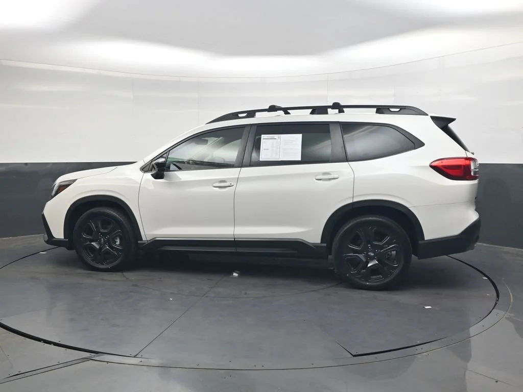 Used 2024 White Subaru Onyx Edition image 10