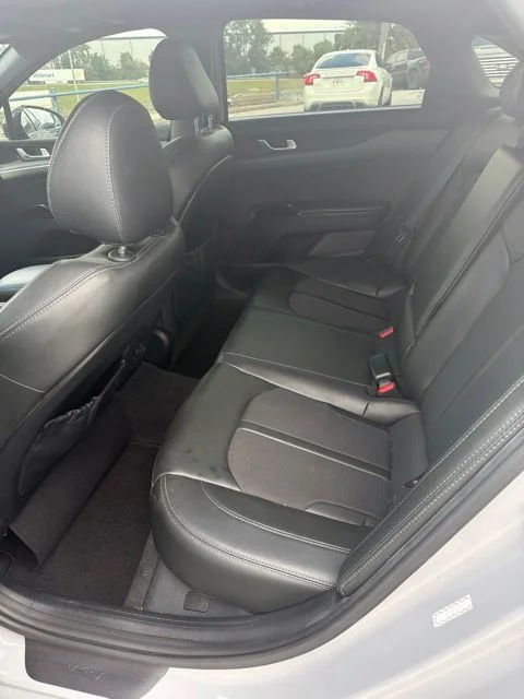 Used 2022 Gray Kia GT-Line image 9