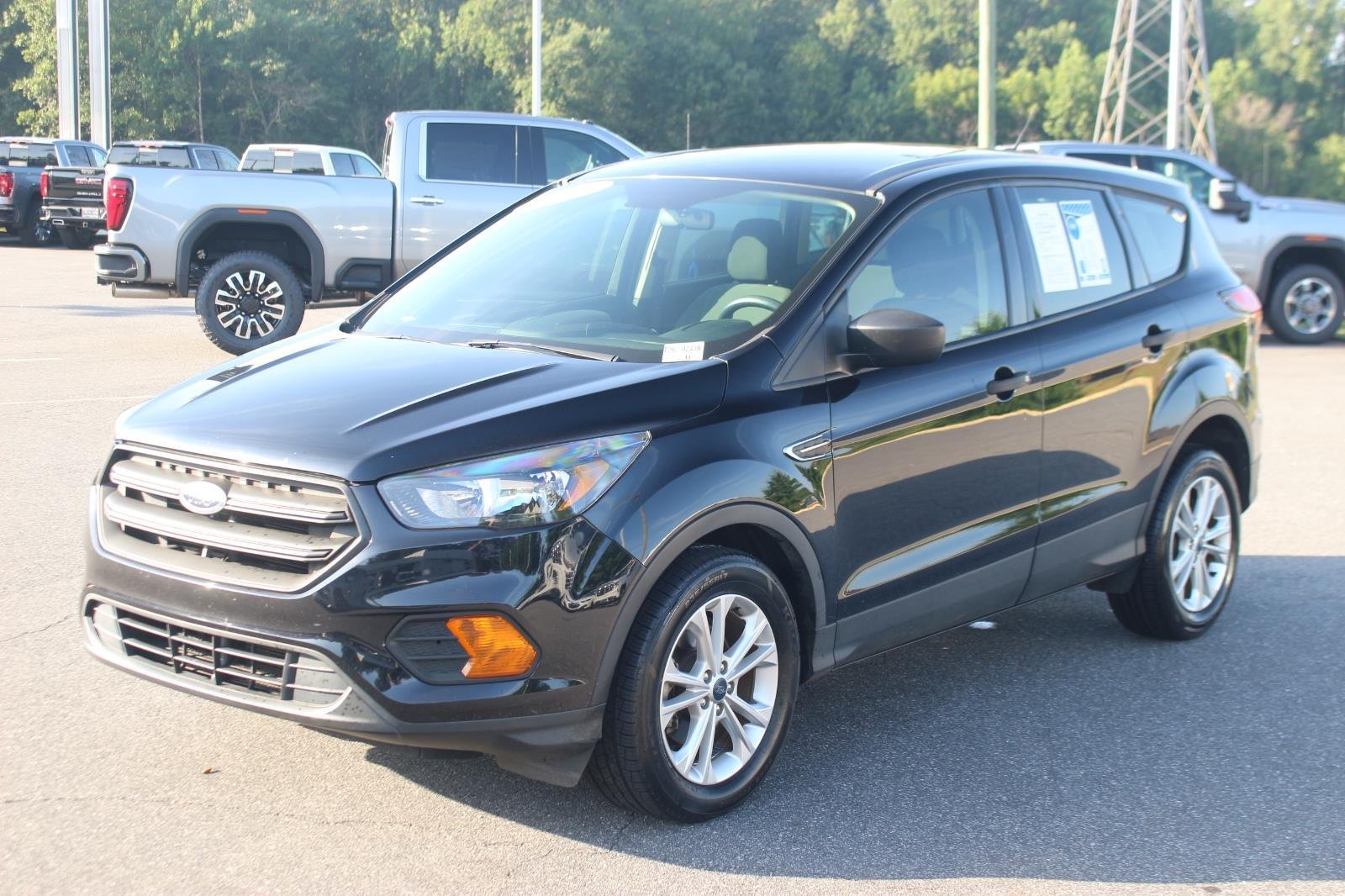 Used 2019 Black Ford S image 3