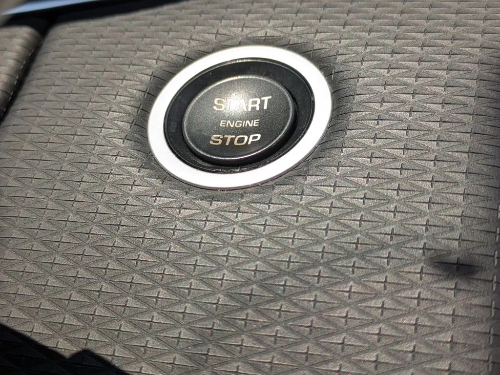 Used 2021 Gray Land Rover S image 30