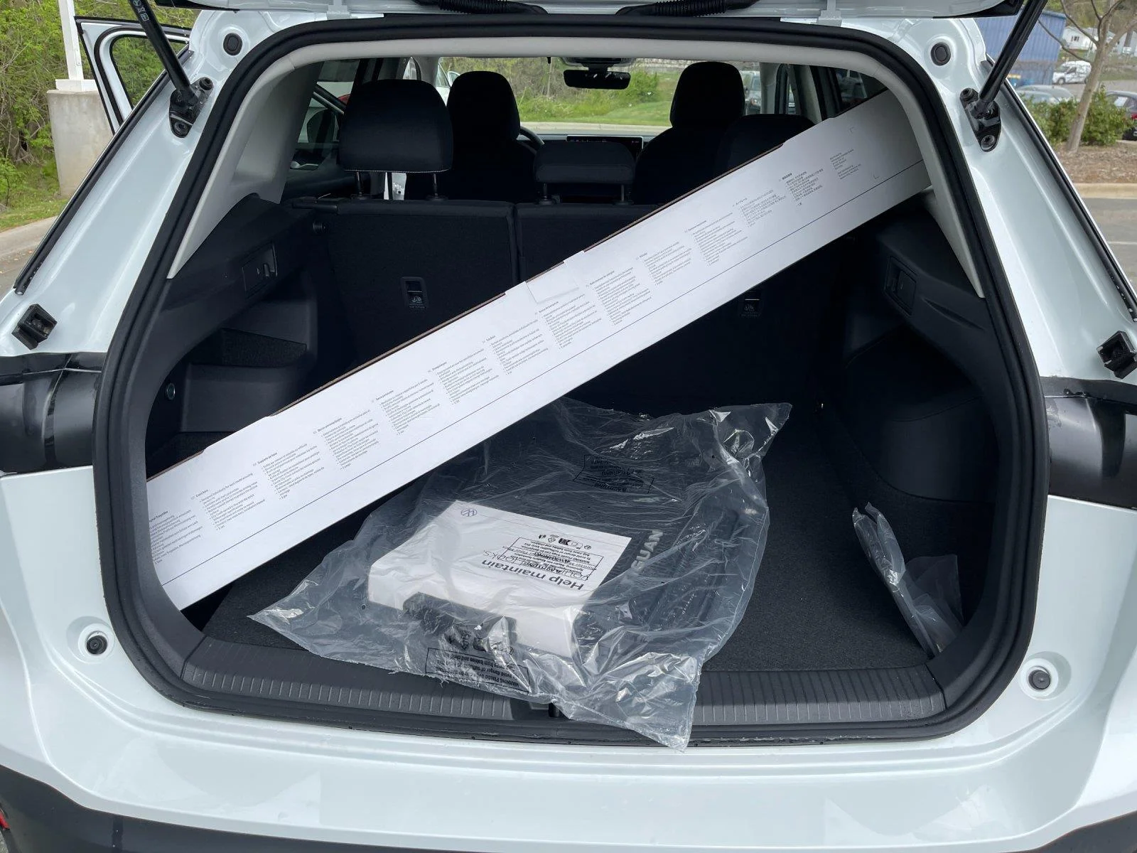 New 2026 pure white Volkswagen S image 36