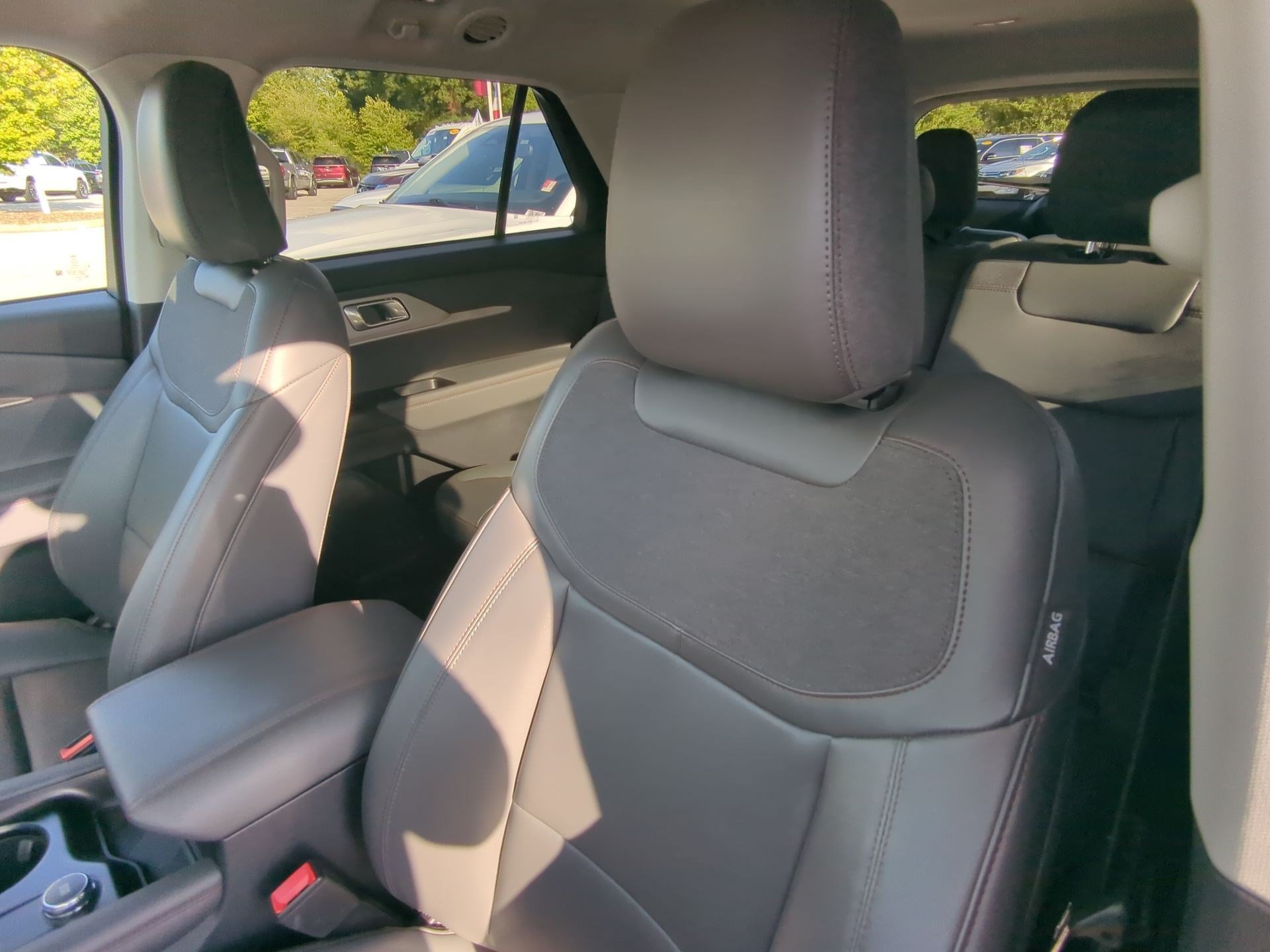 Used 2025  Ford Active image 13