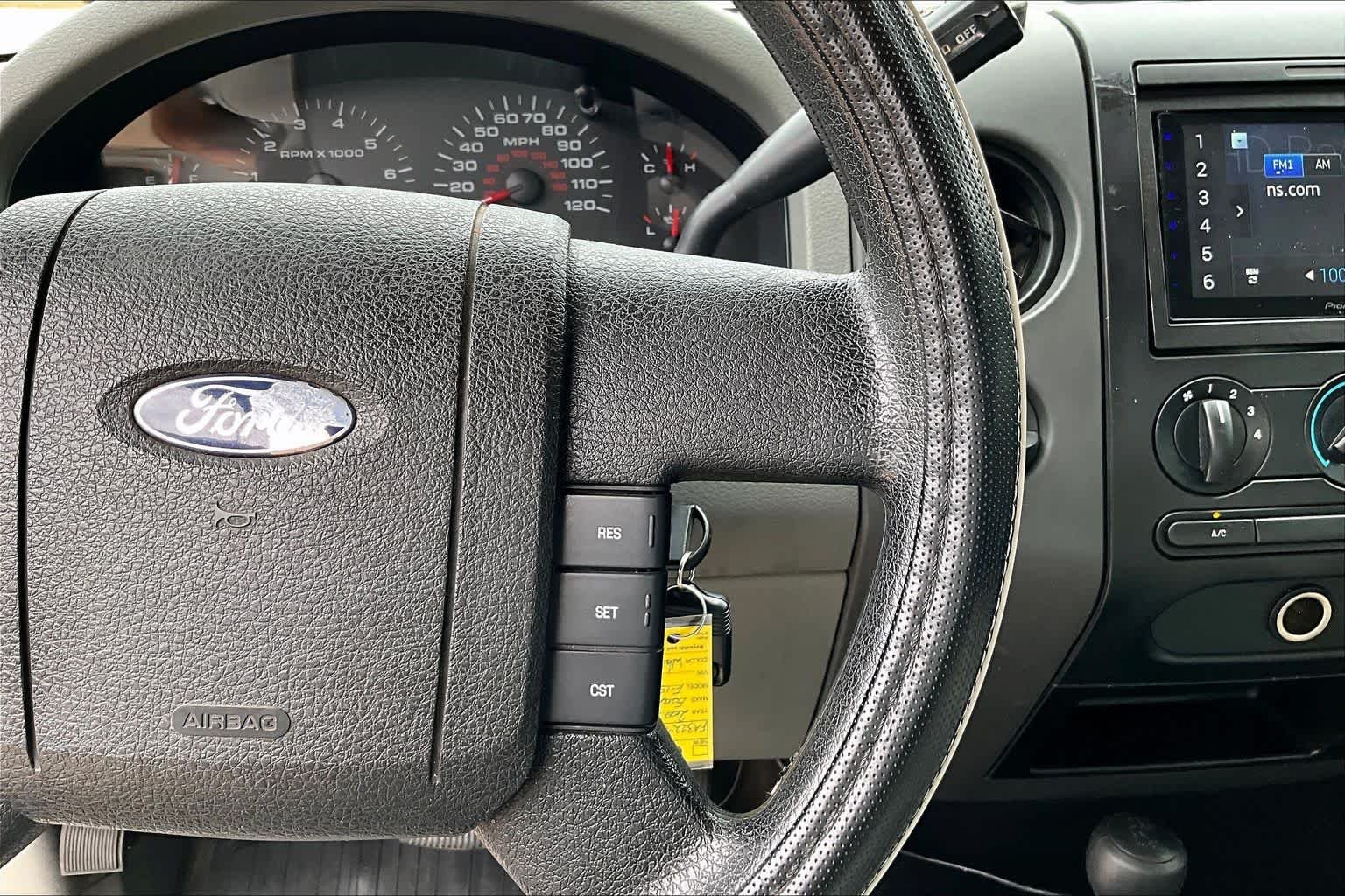Used 2007 White Sand Tri-Coat Metallic Ford XLT image 20