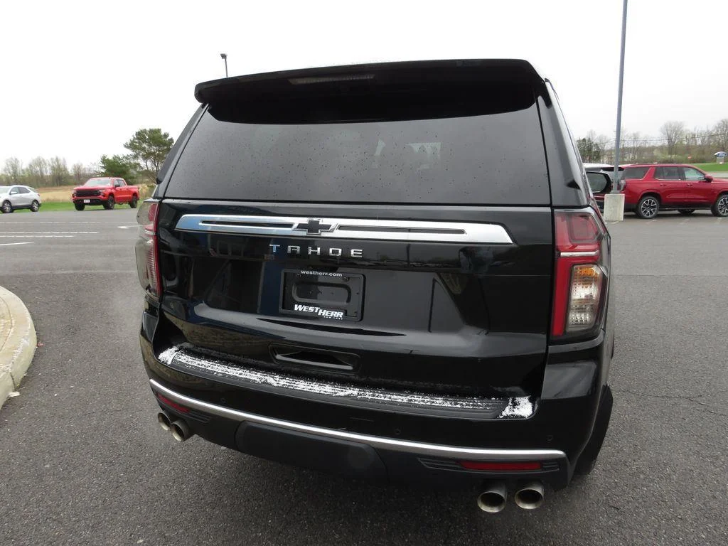 Used 2021 Black Chevrolet High Country image 9