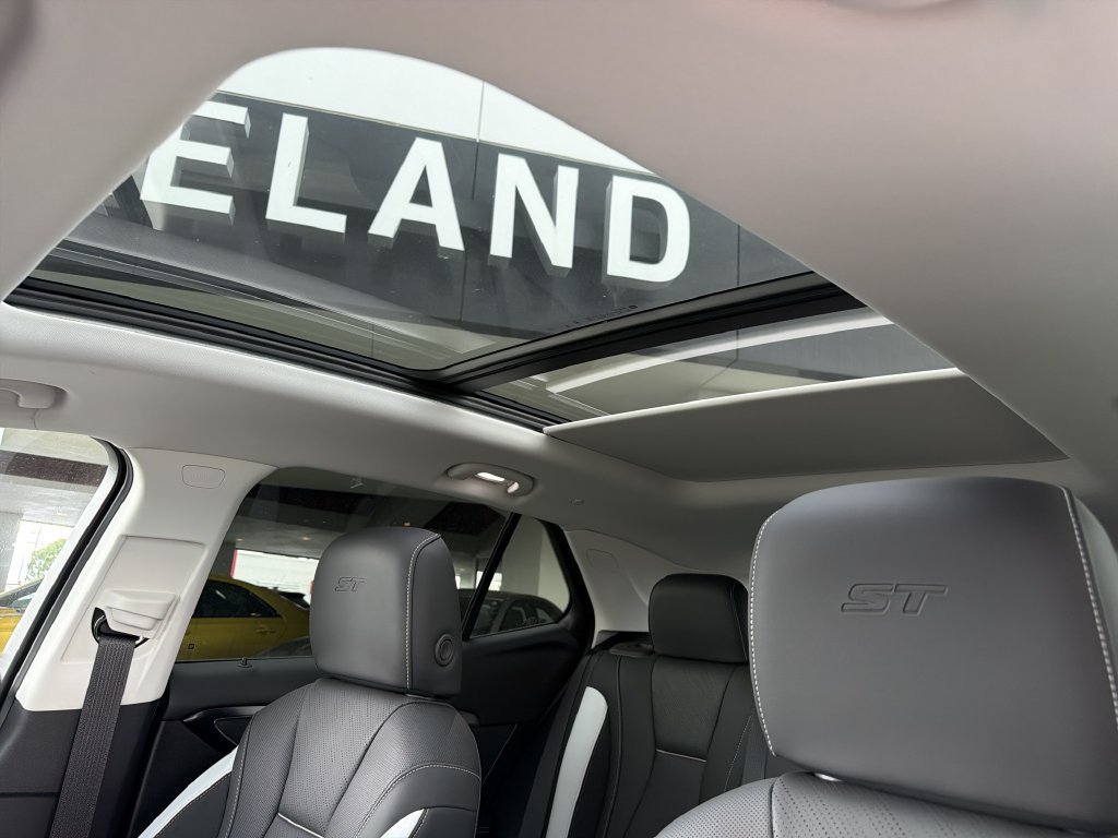 2026 Buick Envision Sport Touring - Photo 26