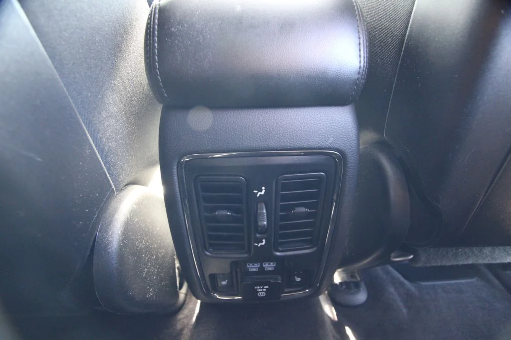 Used 2018 White Jeep Limited image 38