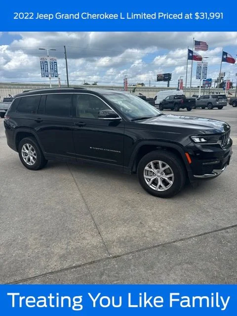 Used 2022 Diamond Black Jeep Limited image 1