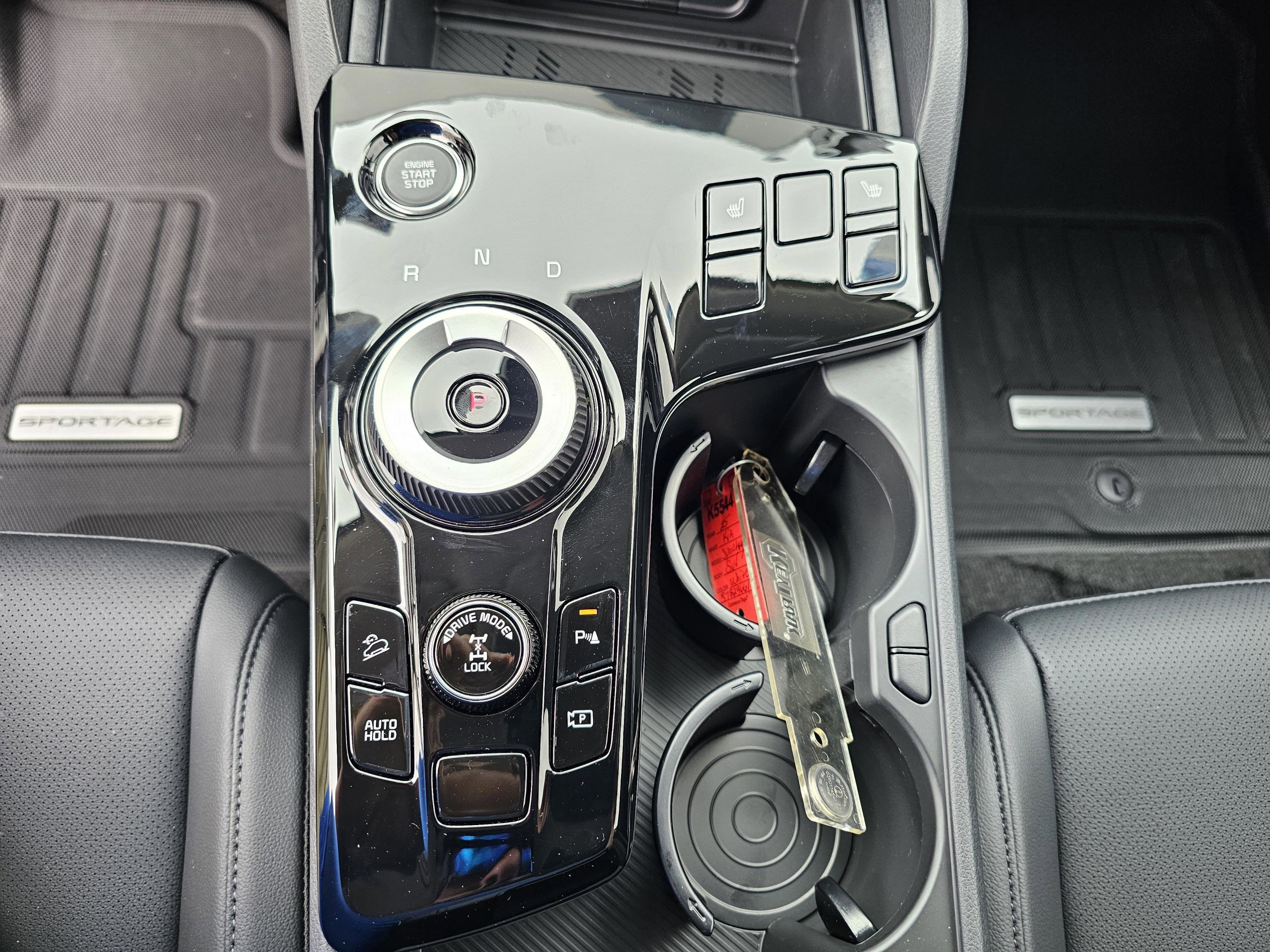 2025 Kia Sportage EX Hybrid - Photo 26
