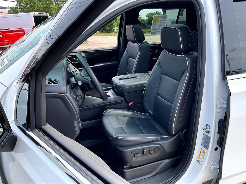 Used 2023 White Chevrolet Premier image 10