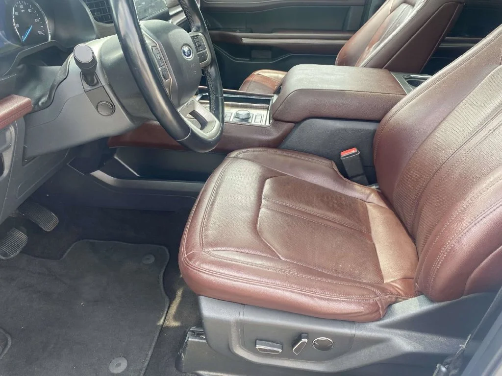 Used 2022 White Ford Limited image 13