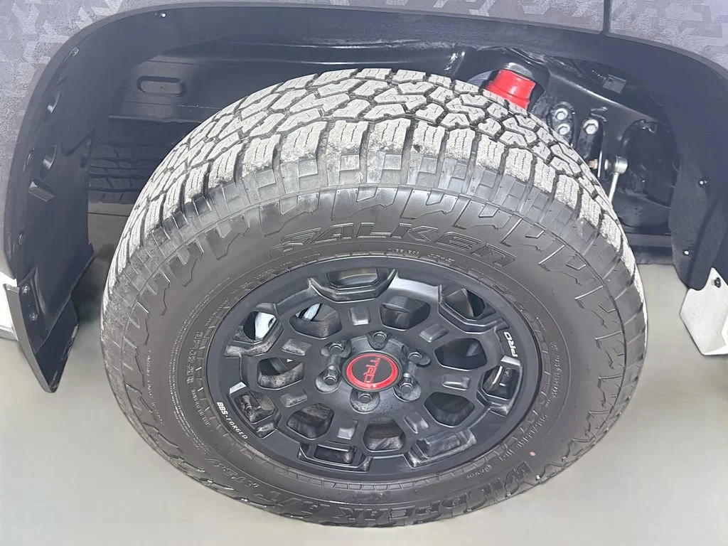 Used 2025 Ice Cap Toyota SR5 image 29