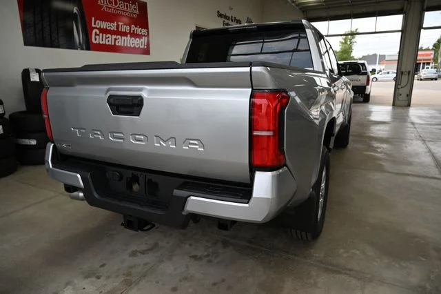 2026 Toyota Tacoma SR5 - Photo 6