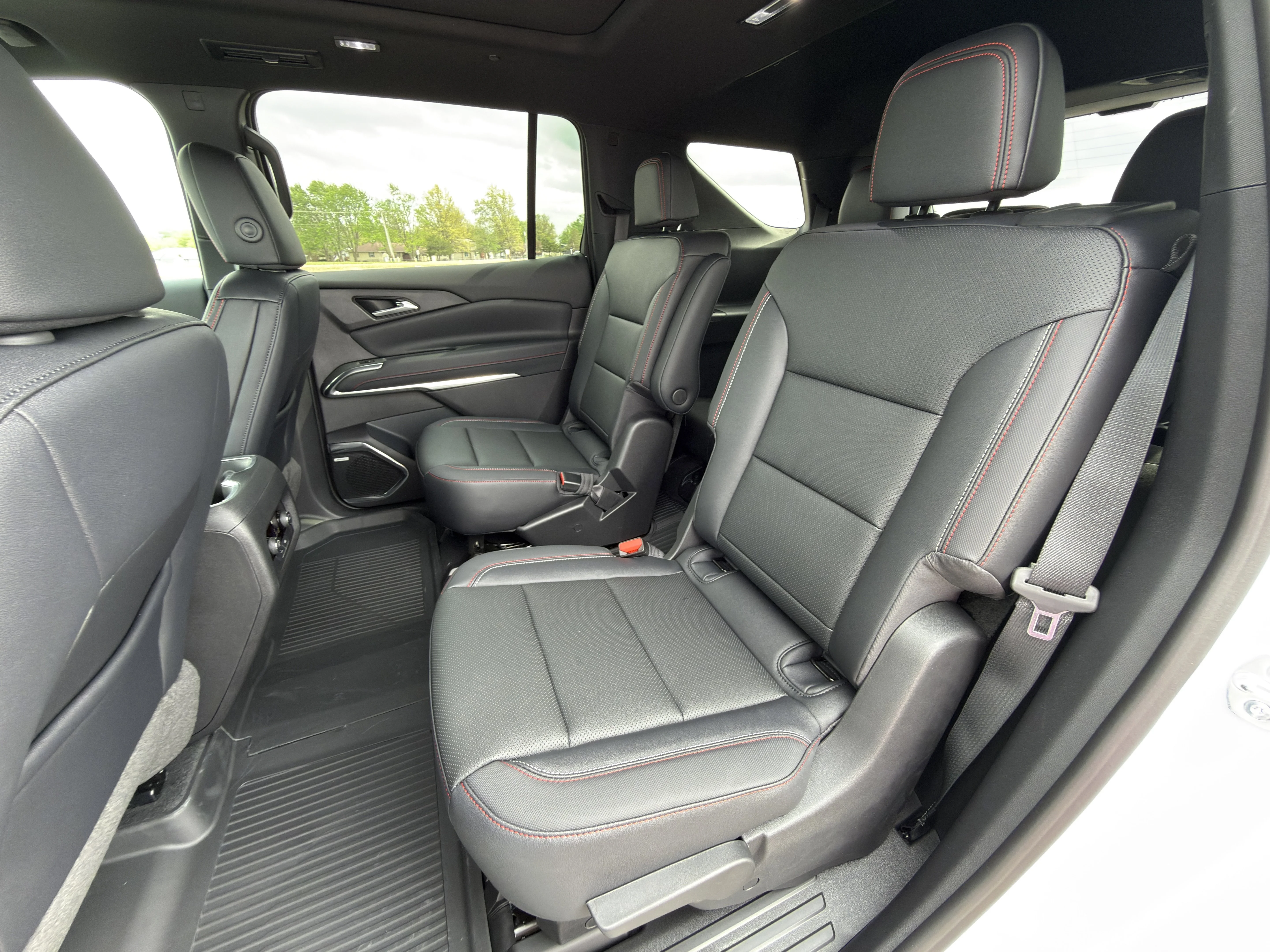 2026 Chevrolet Traverse Z71 - Photo 13
