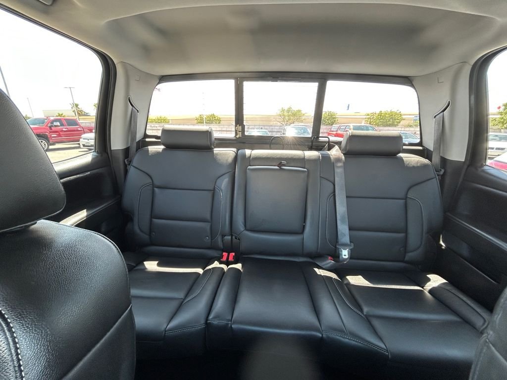 Used 2018  Chevrolet LTZ image 19