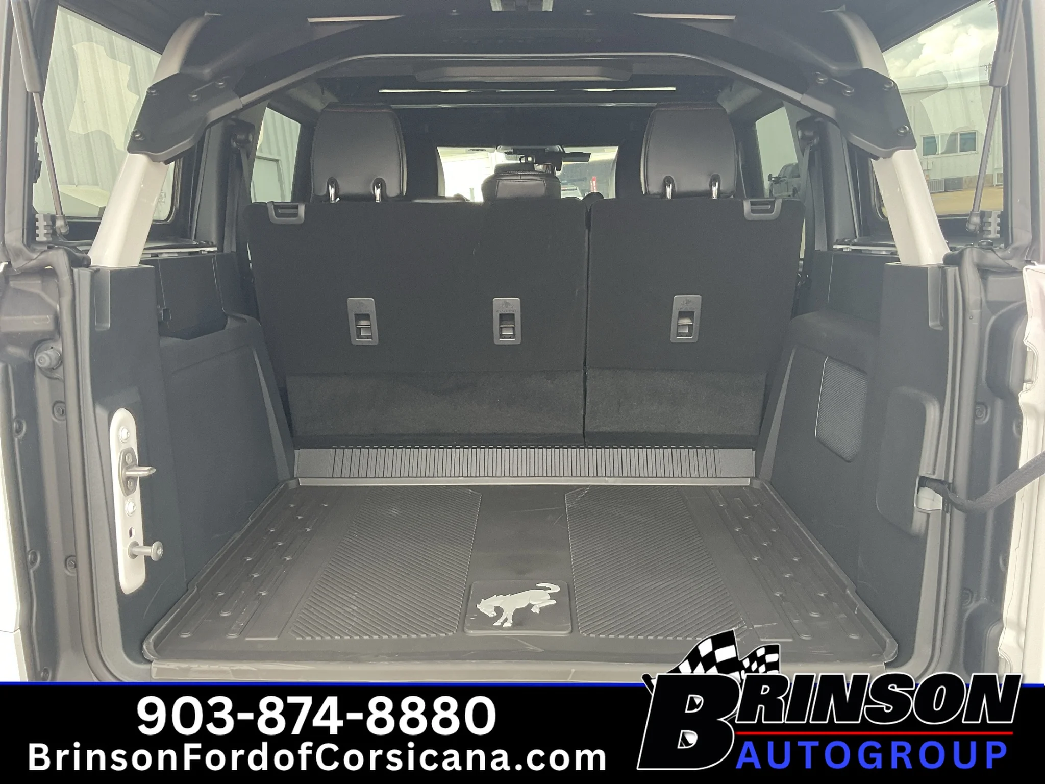 Used 2025 Oxford White Ford Raptor image 9