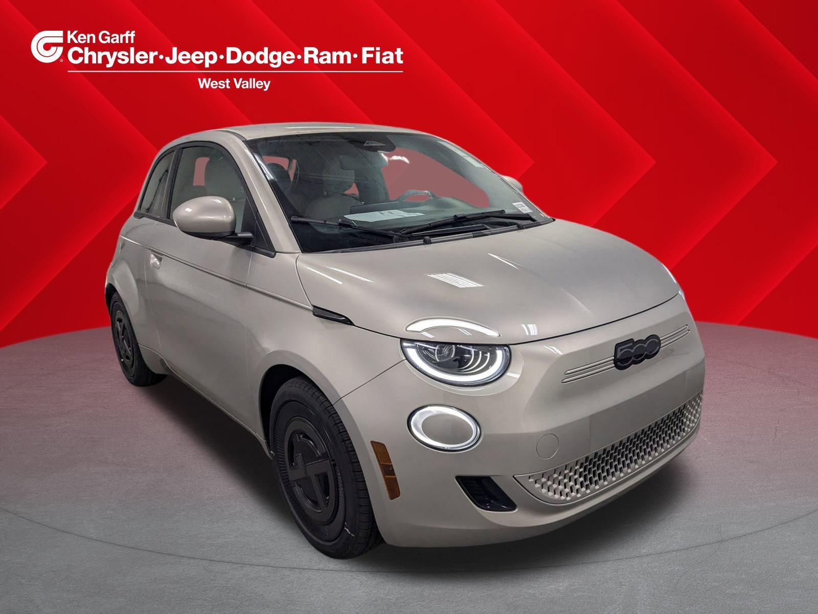 2025 FIAT 500e Base