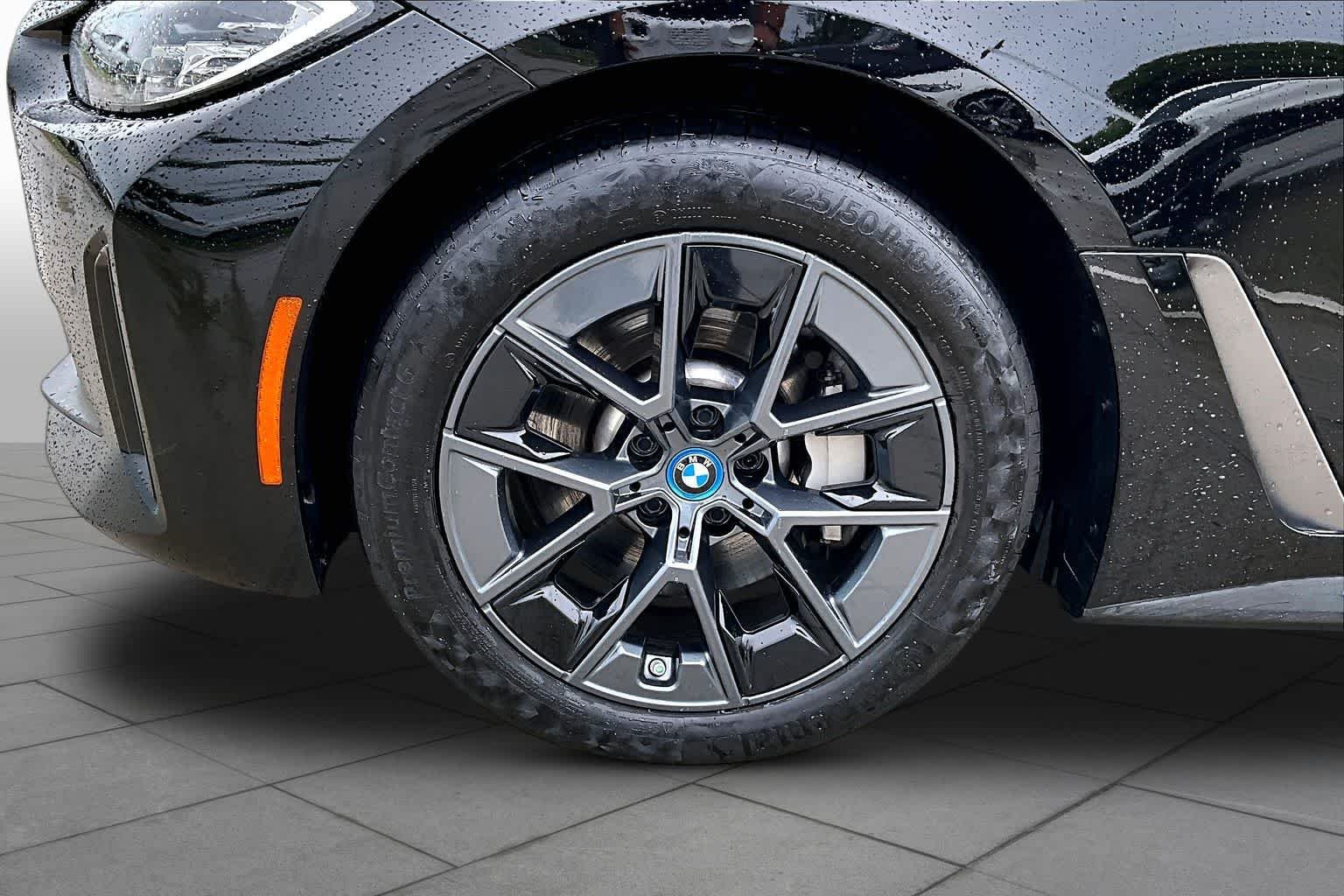 Used 2023 Jet Black BMW eDrive35 image 10