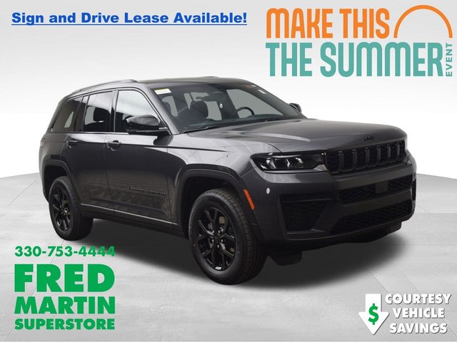 2026 Jeep Grand Cherokee Laredo Altitude