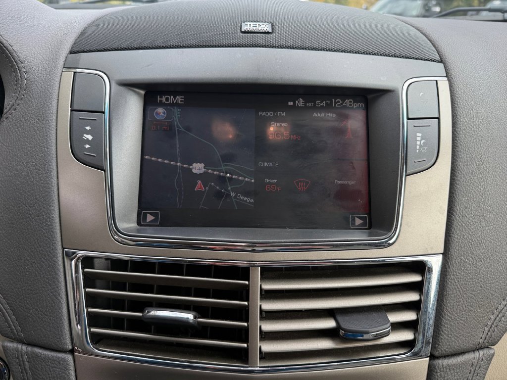Used 2011 White Lincoln EcoBoost image 22
