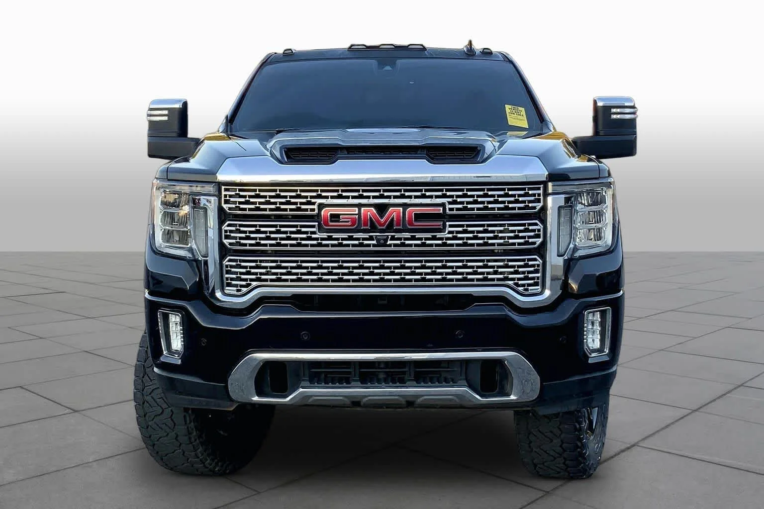 Used 2021 Ebony Twilight Metallic GMC Denali image 4