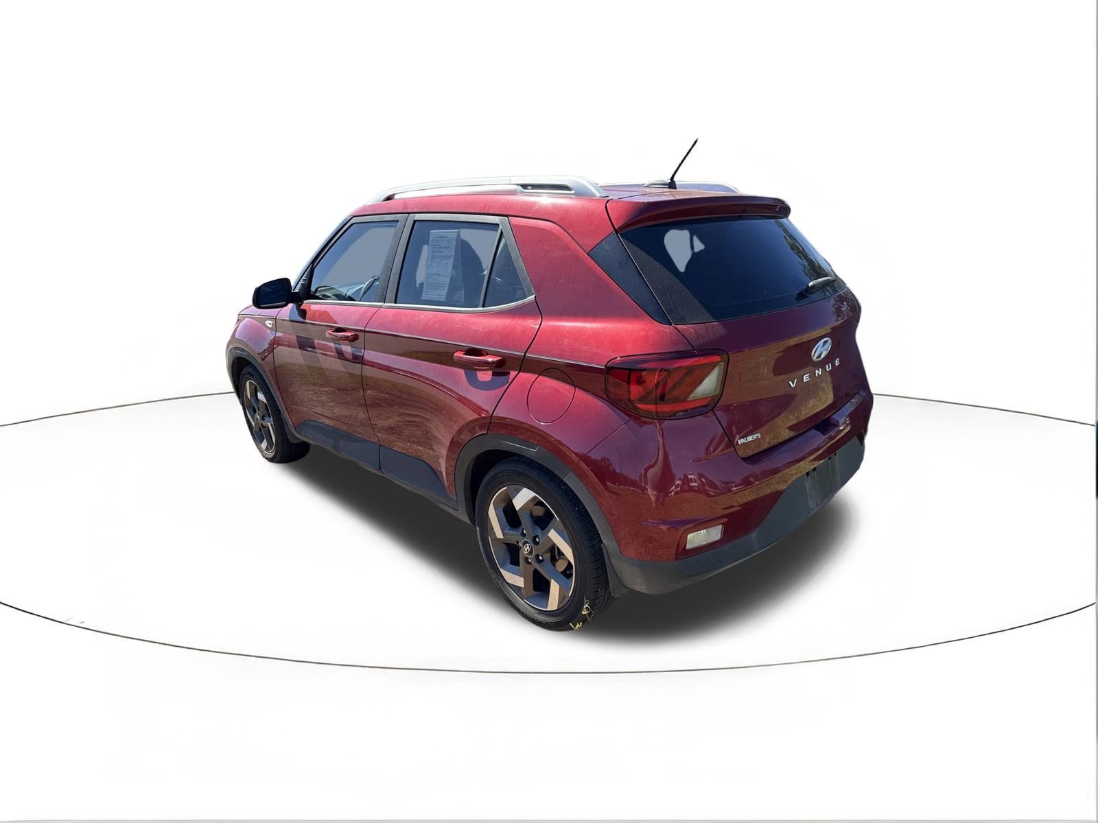 Used 2024 Ultimate Red Hyundai SEL image 3