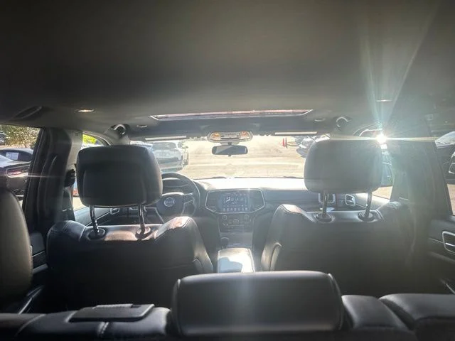 Used 2021 White Jeep Laredo X image 13
