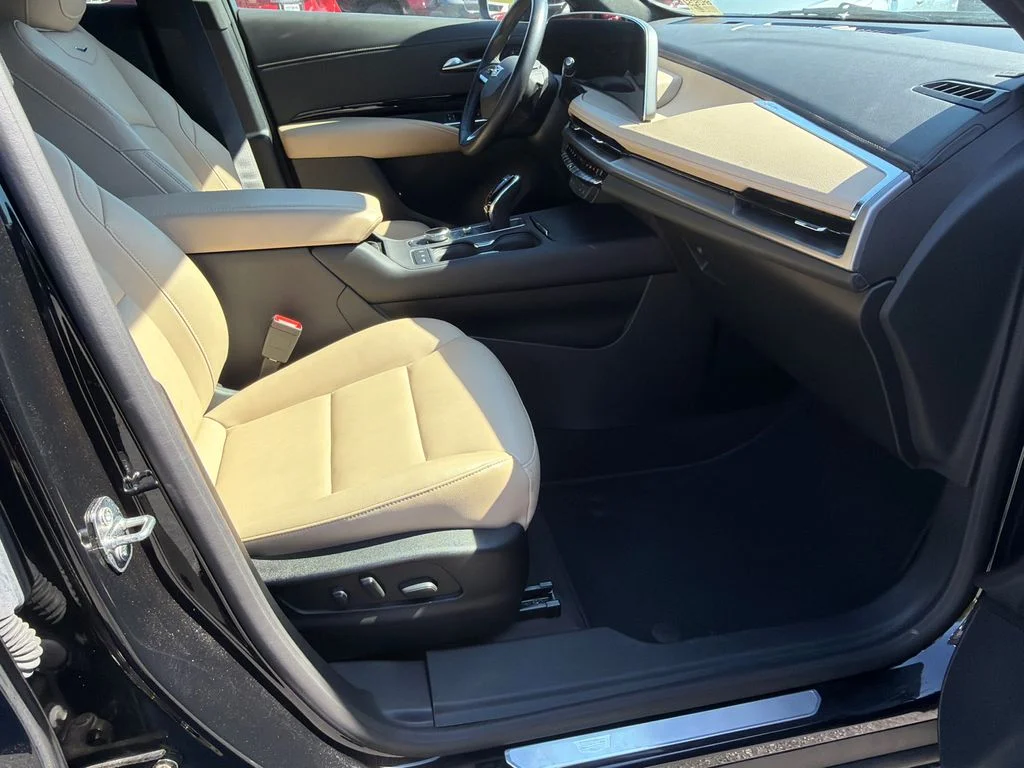 Used 2024 Black Cadillac Luxury image 13