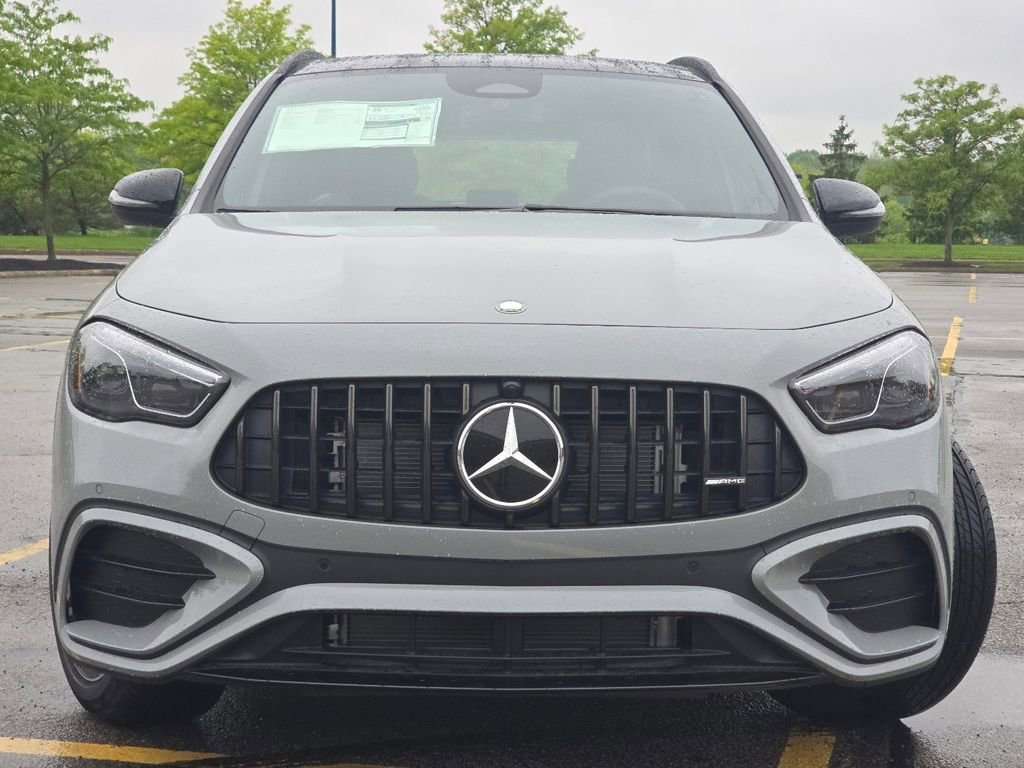 New 2026 MANUFAKTUR Alpine Grey Mercedes-Benz GLA 35 AMG® image 48