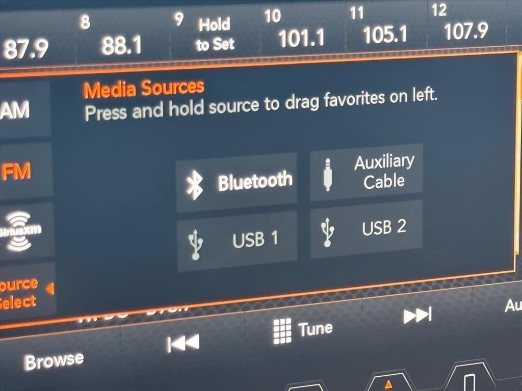 Used 2022 Snazzberry Pearlcoat Jeep Unlimited Sahara image 26