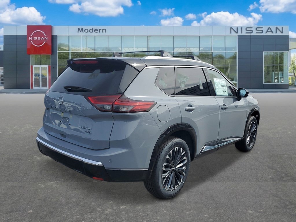 New 2026 Boulder Gray Pearl / Super Black Two-tone Nissan Platinum image 5